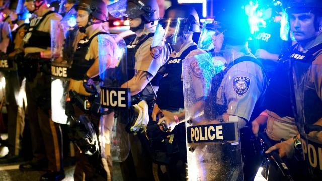 USA : L'état d'urgence décrété à Ferguson  - ảnh 1